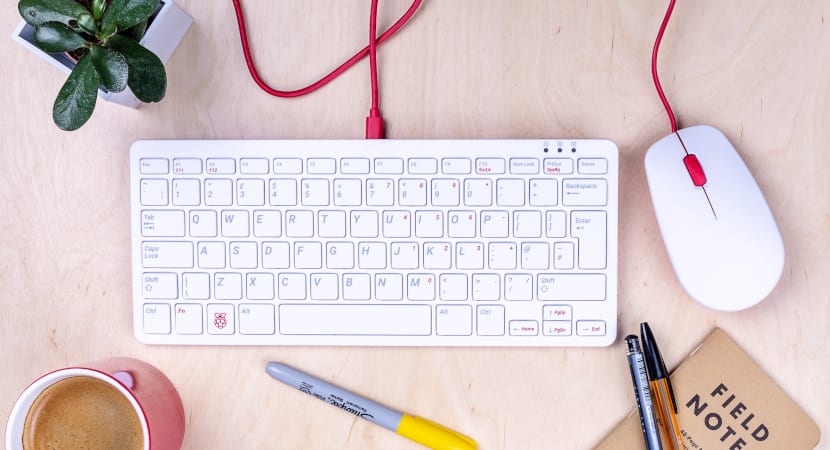 રાસ્પબરી પાઇ કીબોર્ડ અને માઉસ