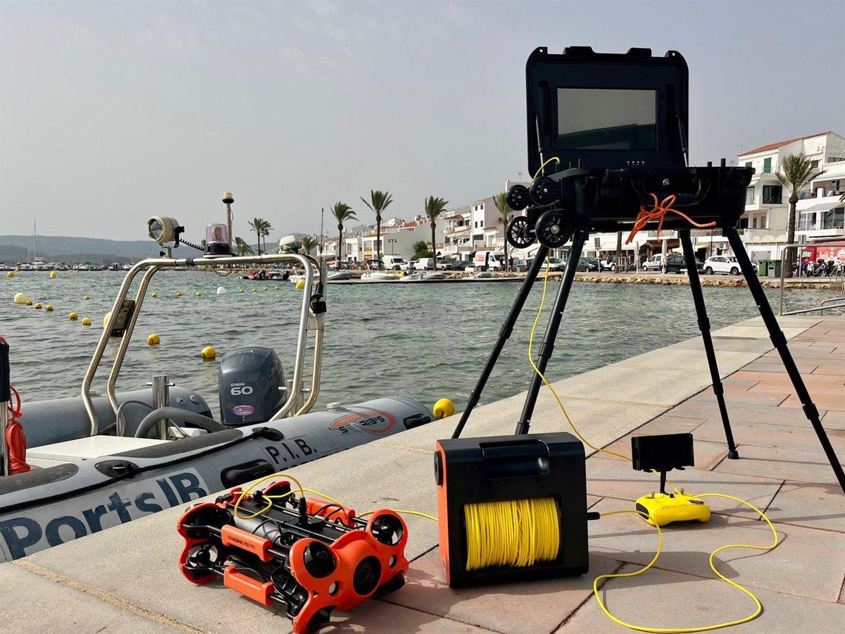 robot submarino en operación