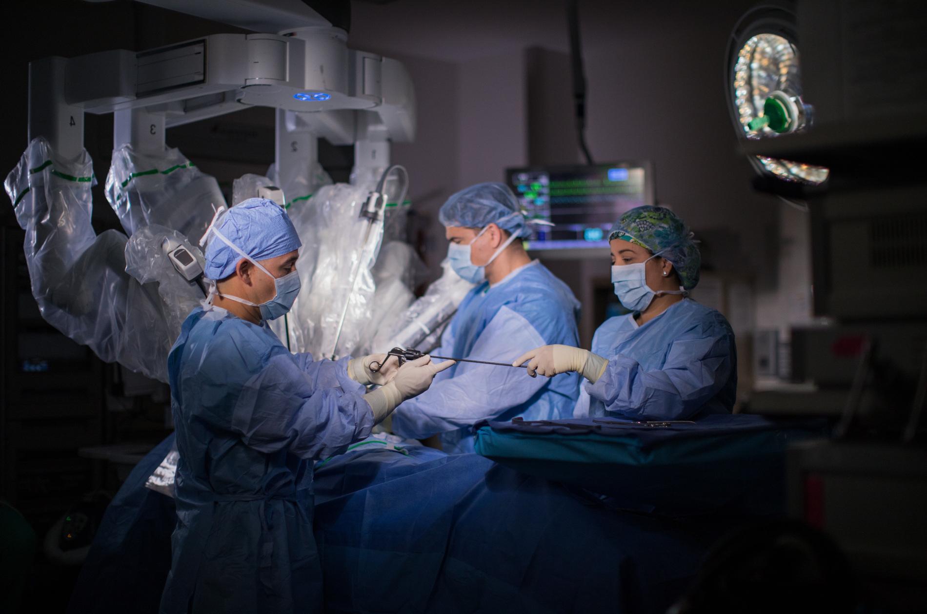 robot quirúrgico y tecnología médica