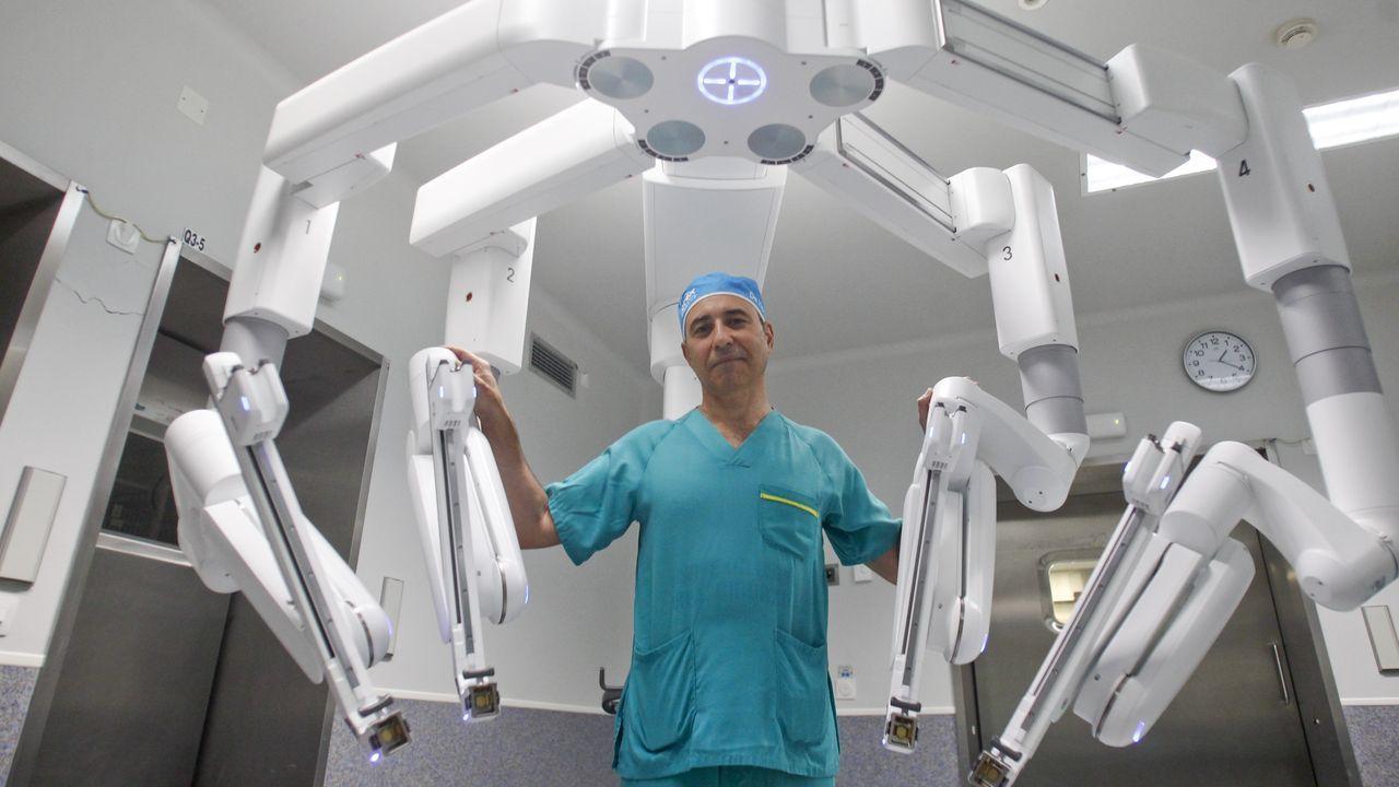 Quirófano con robot Da Vinci en Galicia Quirófano con robot Da Vinci en Galicia
