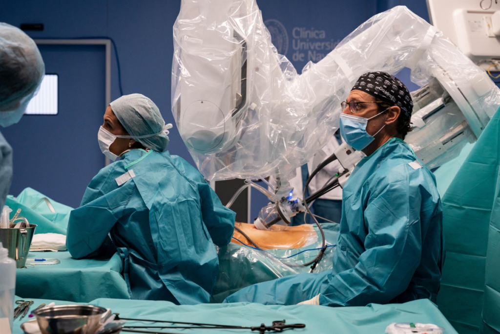 robot Da Vinci Single Port en la Clínica Universidad de Navarra
