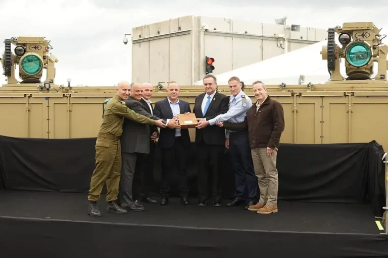 sistema láser Iron Beam para defensa contra drones