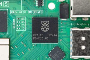 Raspberry Pi sube precios por la memoria