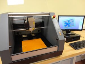 centros de investigación y laboratorios fablab