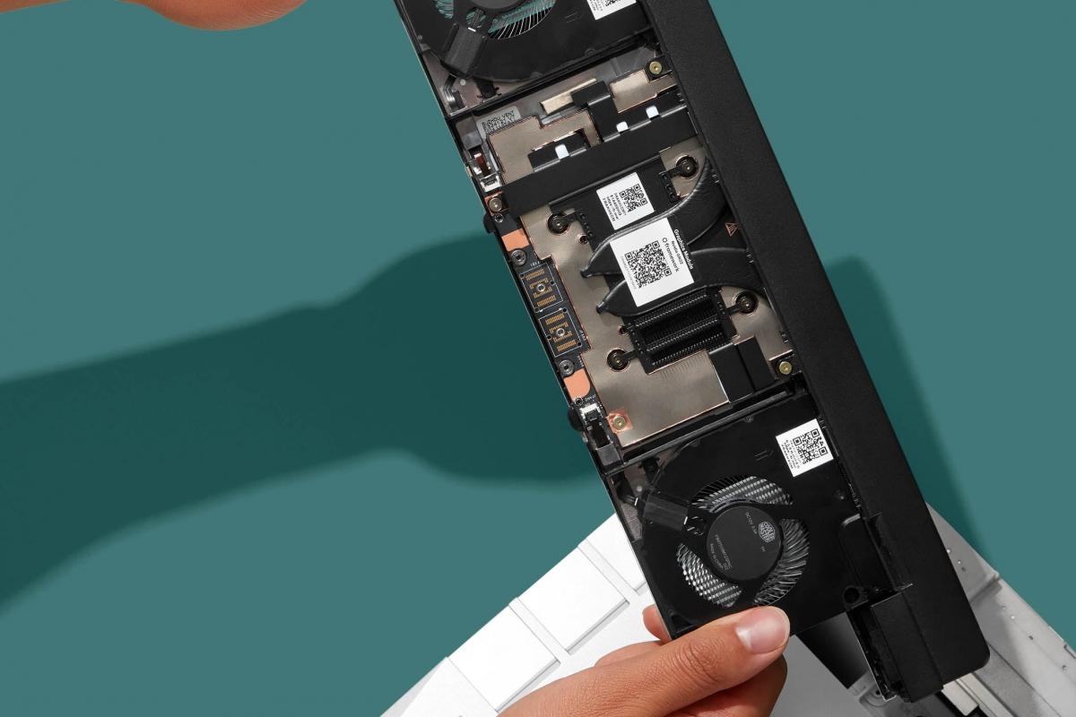 detalle módulo RTX 5070 de 12 GB detalle módulo RTX 5070 de 12 GB