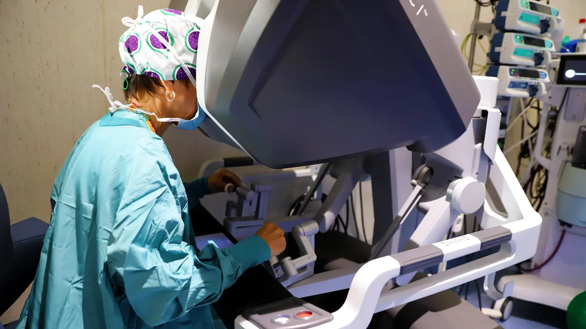 Cirugía robótica de urgencias en hospital europeo Cirugía robótica de urgencias en hospital europeo