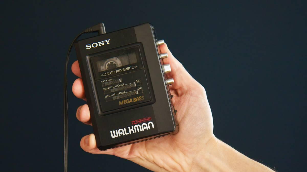 Walkman Bluetooth USB-C regreso Walkman Bluetooth USB-C regreso