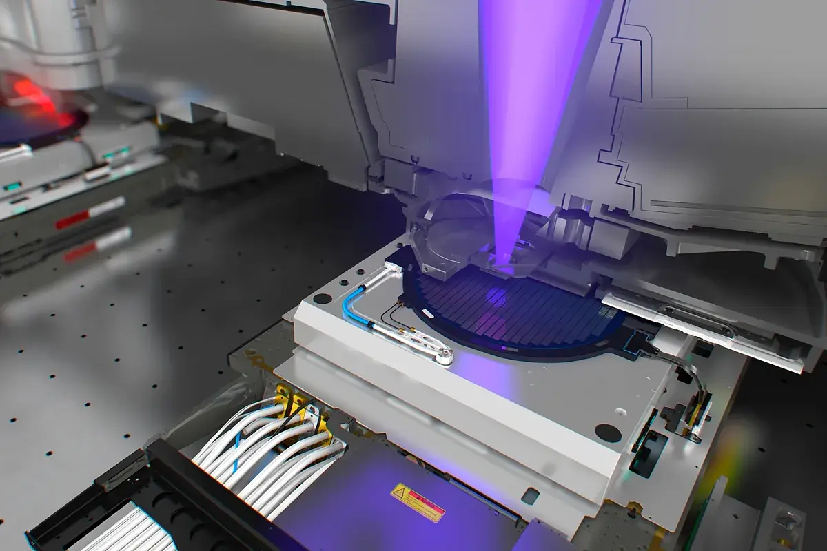 FabricaciĂłn de chips FabricaciĂłn de chips en una planta de semiconductores