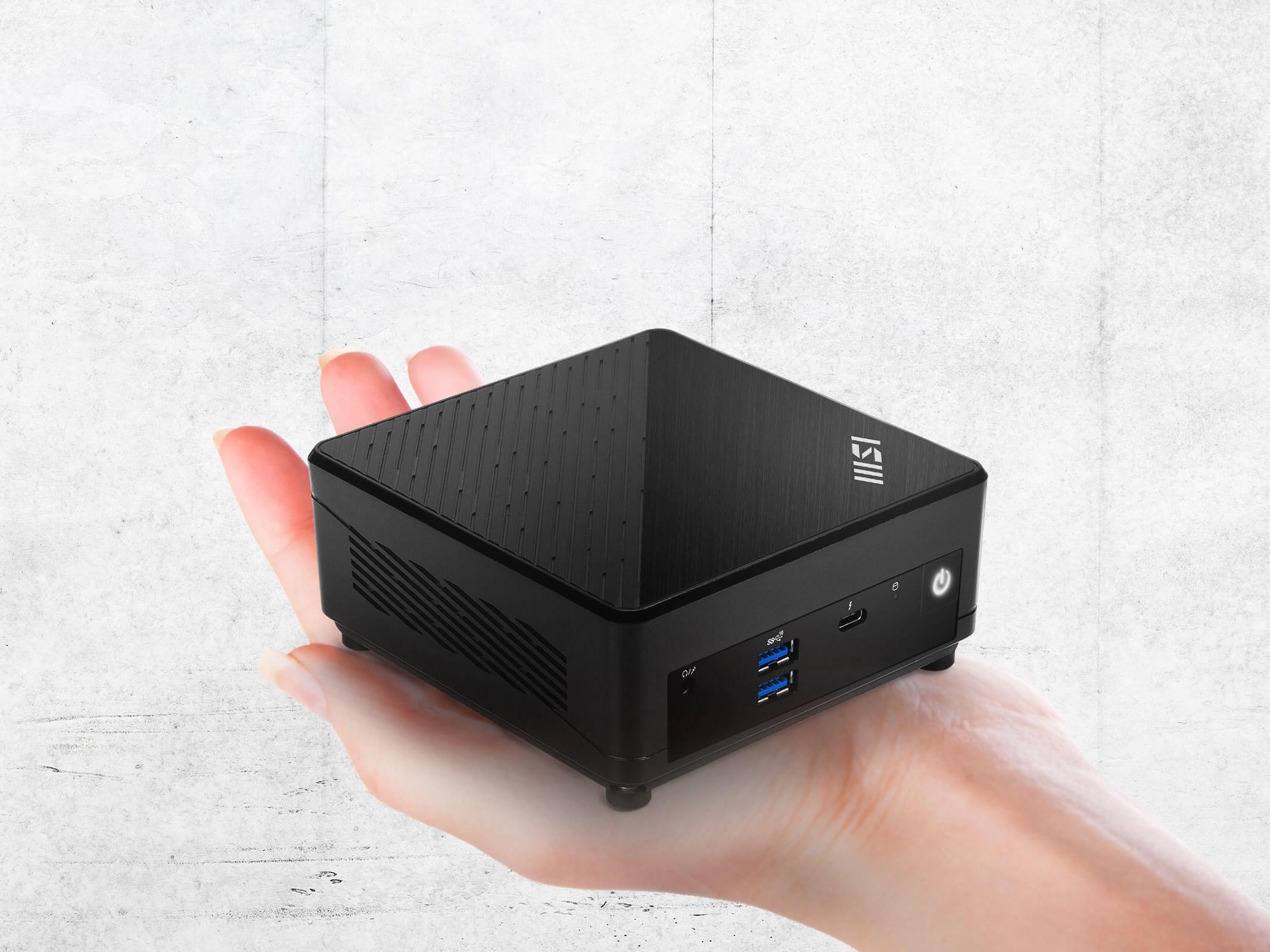 Mini PC con conectividad avanzada Mini PC con puertos y ventilación