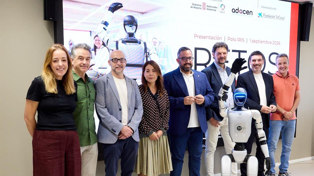 Robótica colaborativa en la industria Robot colaborativo trabajando en una línea de montaje
