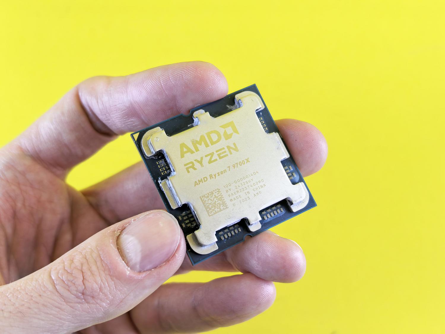 Procesador AMD Ryzen moderno Procesador AMD Ryzen moderno, ejemplificando la arquitectura de hardware actual y la optimización de la memoria caché.