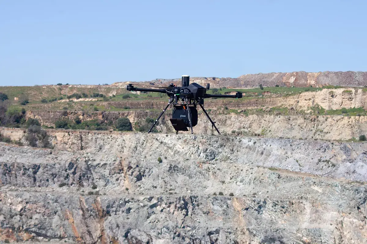 Drones y sistemas no tripulados en operaciones de defensa Drones y sistemas no tripulados en operaciones de defensa